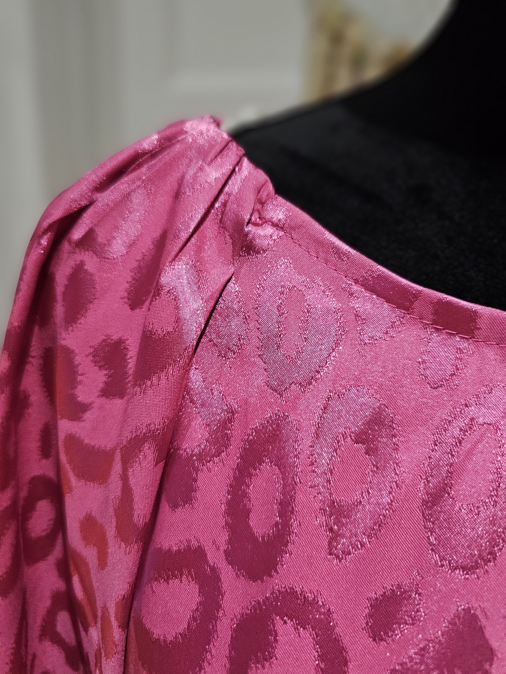 Umgee Hot Pink Leopard Satin Blouse - Picture 5 of 10